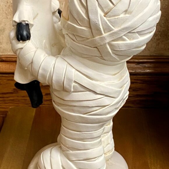 Halloween Mummy Holding Ghost Cat Figurine - Picture 3 of 5
